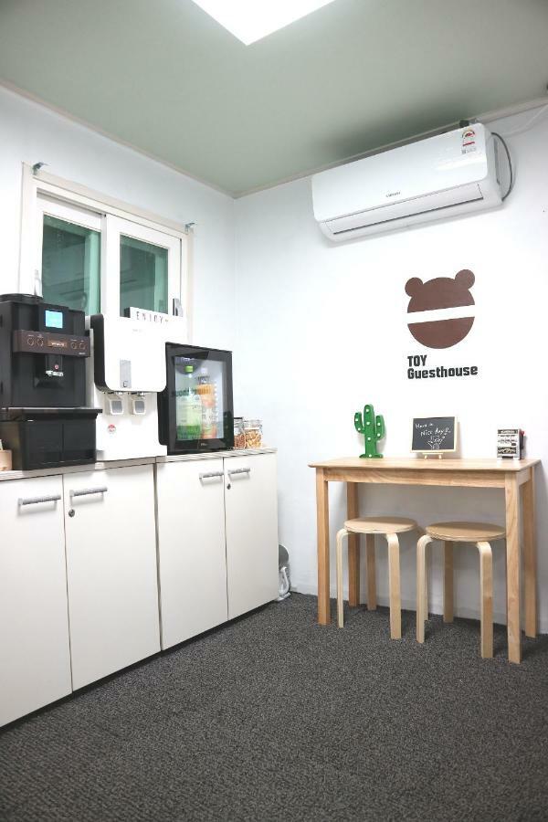 Toy Guesthouse Seoul Ngoại thất bức ảnh