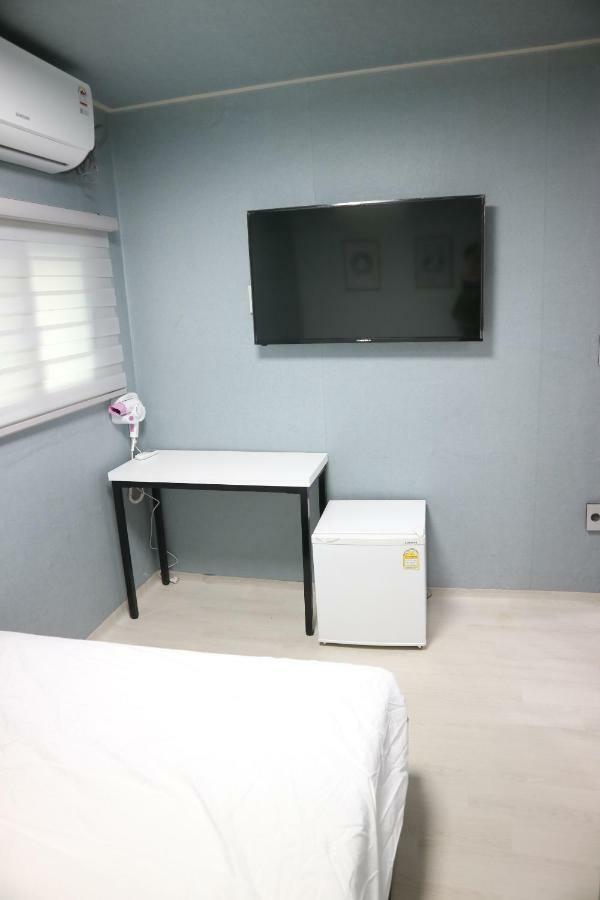 Toy Guesthouse Seoul Ngoại thất bức ảnh