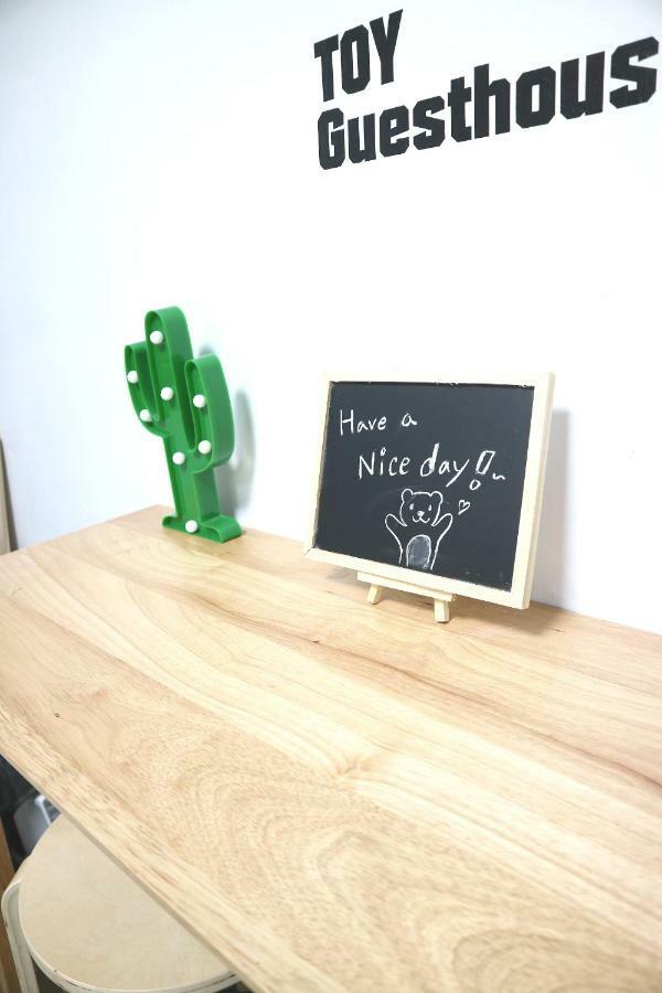 Toy Guesthouse Seoul Ngoại thất bức ảnh